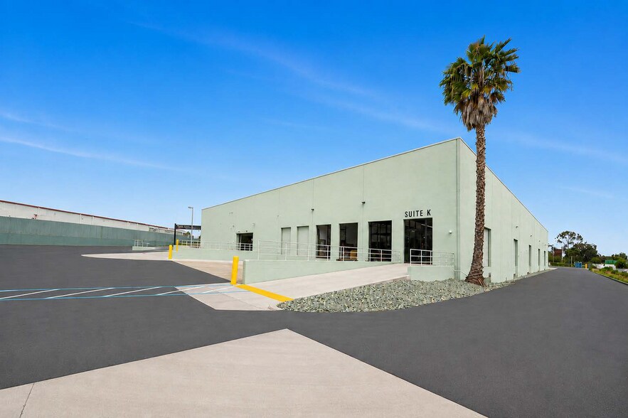 More Photos Of 8400 Miramar Rd, San Diego Showroom For Lease