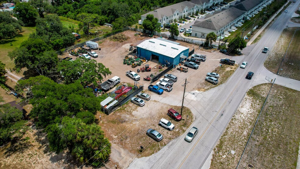 More Photos Of 6509 Orient Rd, Tampa Warehouse For Lease