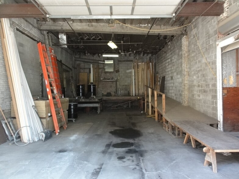 More Photos Of 401 N Wood St, Chicago Flex For Lease