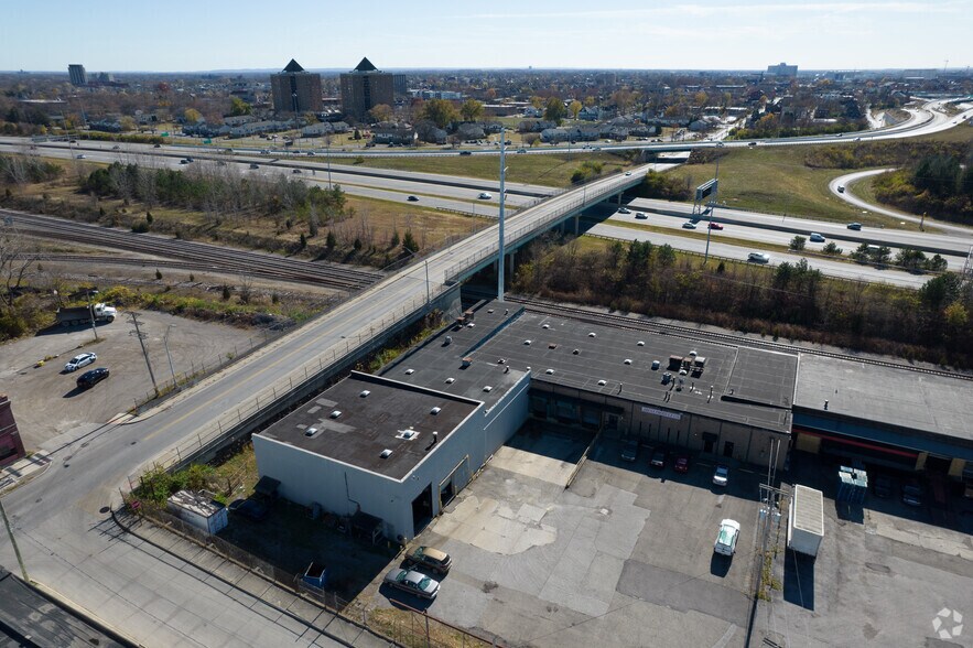 More Photos Of 875 Reynolds Ave, Columbus Warehouse For Sale