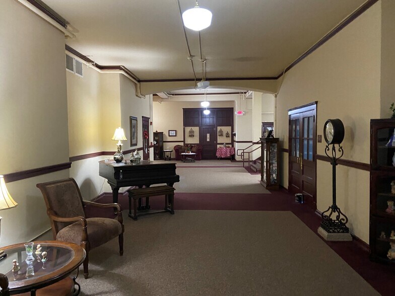 More Photos Of 310 N Walnut St, Union City Apartments For Sale