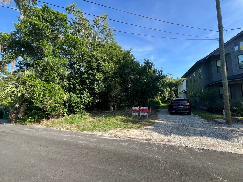 Primary Photo Of 306 NW 12th Ave, Gainesville Land For Sale