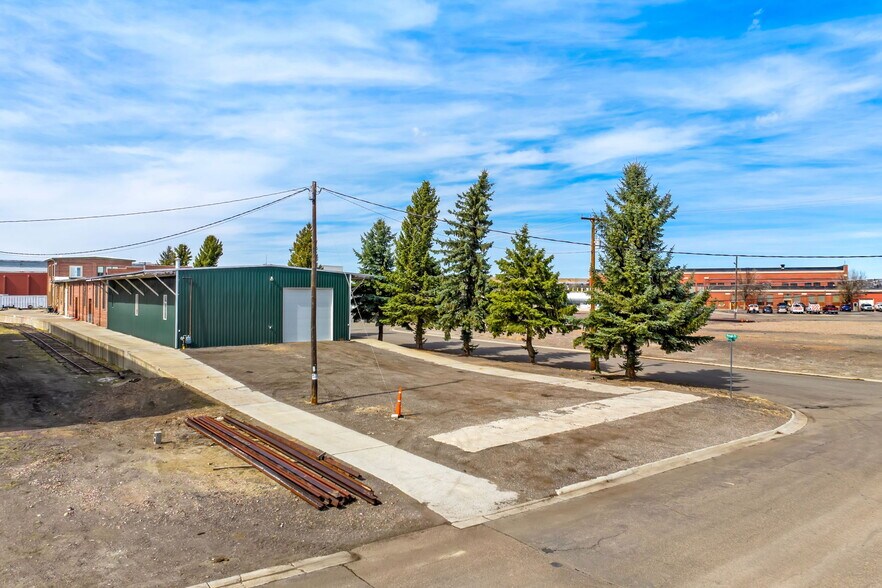 More Photos Of 700 Keogh Ct, Great Falls Light Distribution For Lease