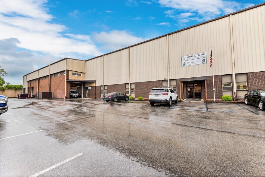 More Photos Of 11-25 Harding St, Middletown Warehouse For Lease