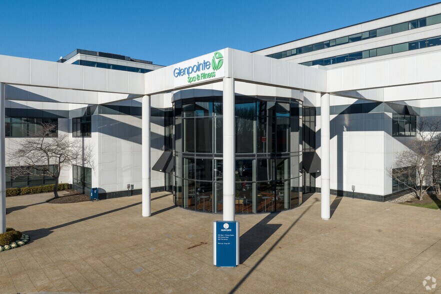 More Photos Of 300-500 Frank W Burr Blvd, Teaneck Unknown For Lease