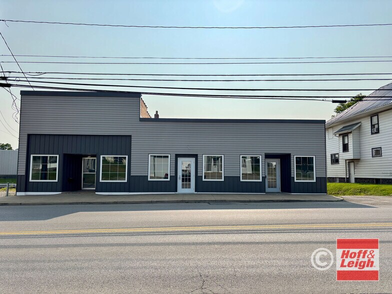 More Photos Of 715 Cottage St, Ashland Storefront For Lease