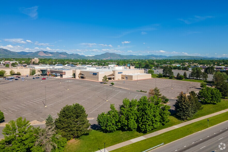 More Photos Of 8501 W Bowles Ave, Littleton Department Store For Lease