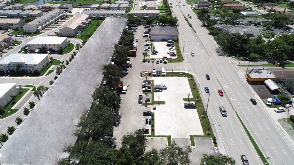 More Photos Of 4801-4859 Pembroke Rd, Hollywood Warehouse For Lease