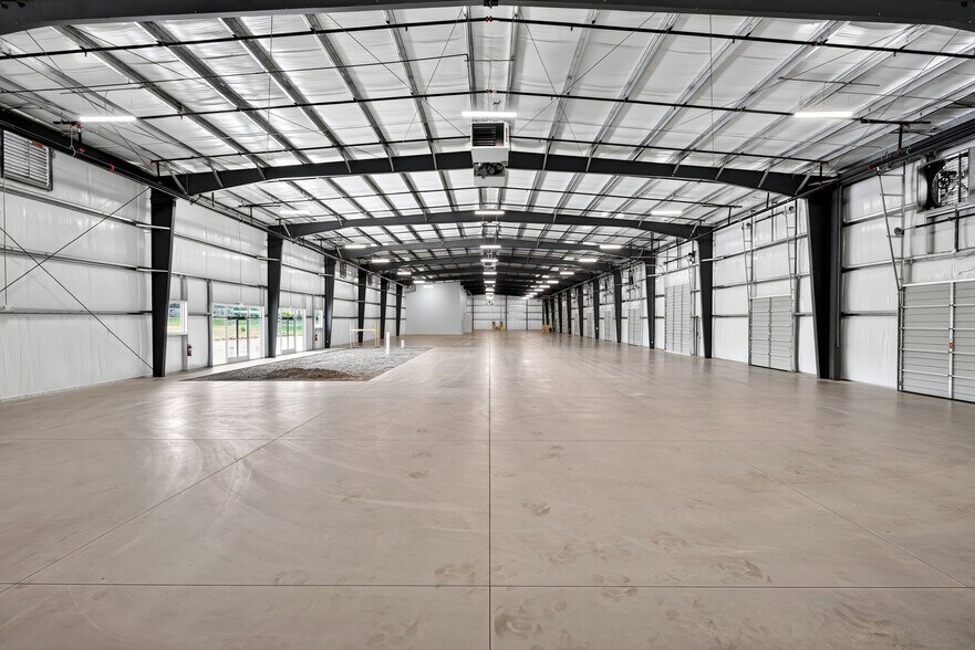 More Photos Of 121 Osage dr, Greenville Warehouse For Sale