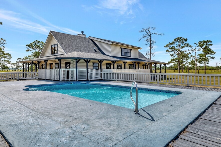 More Photos Of 6575 NE 96th Ave, Okeechobee Religious Facility For Sale