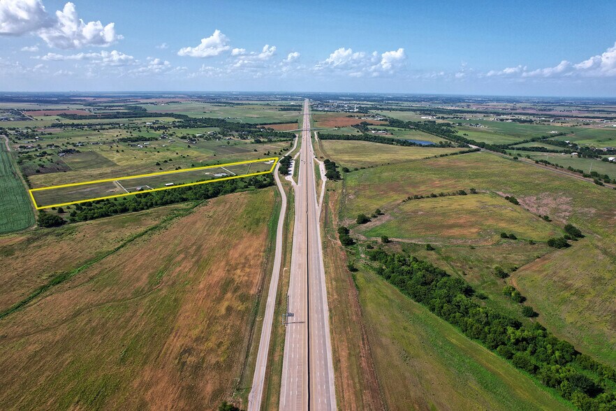 More Photos Of 6882 N Interstate Highway 35 E, Waxahachie Land For Sale