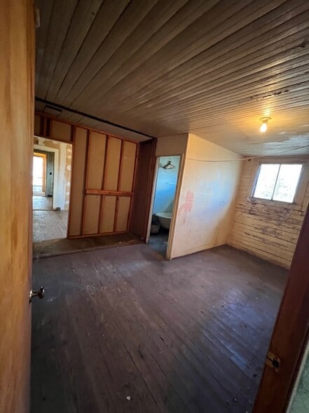 More Photos Of 1960 Carolina Beach Rd, Wilmington Freestanding For Sale