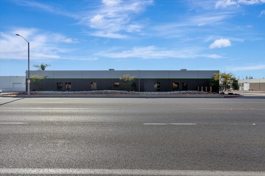 More Photos Of 1061 S Melrose St, Placentia Warehouse For Sale