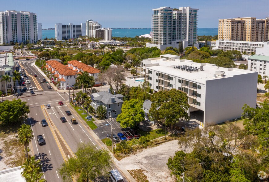 More Photos Of 332 Cocoanut Ave, Sarasota Storefront Retail Residential For Sale