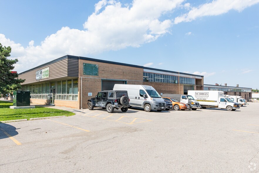 More Photos Of 777-795 Alness St, Toronto Warehouse For Lease