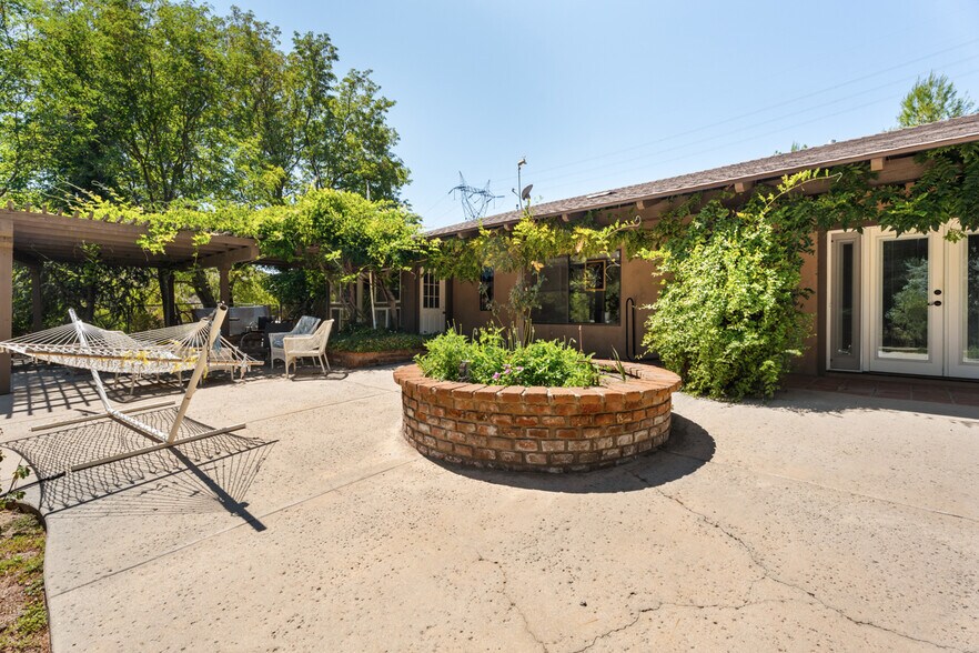 More Photos Of 33466 Sandy Creek Ln, Pine Valley Specialty For Sale