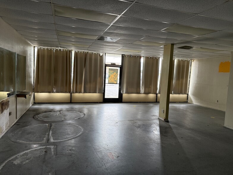 More Photos Of 9050-9058 Slauson Ave, Pico Rivera Freestanding For Lease