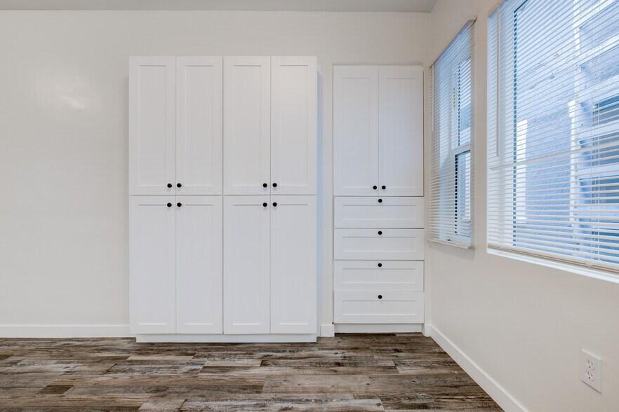 More Photos Of 12 1/2 25th Pl, Venice Apartments For Sale