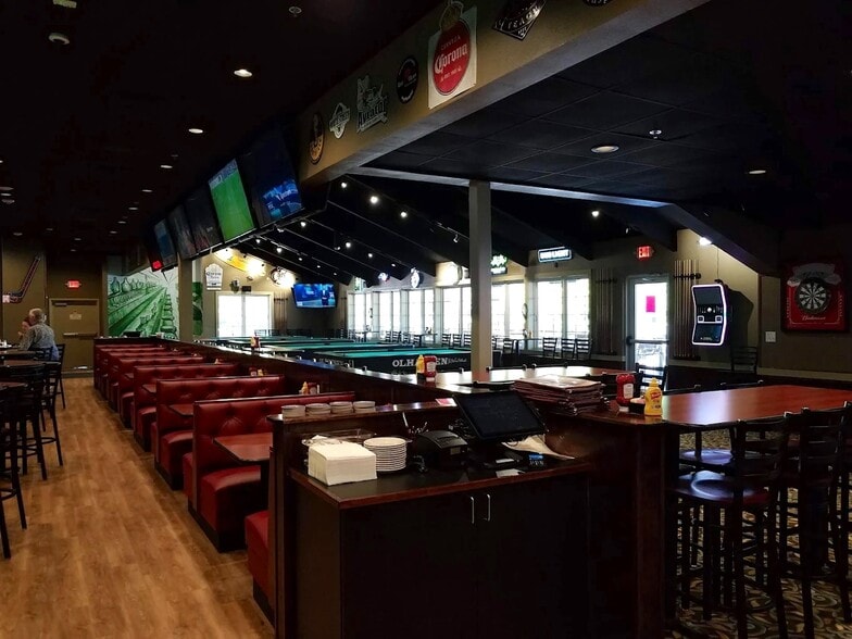 More Photos Of 1420 E Broad St, Fuquay Varina Restaurant For Sale