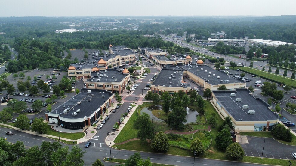 More Photos Of 1581-1593 Main St, Warrington Unknown For Lease