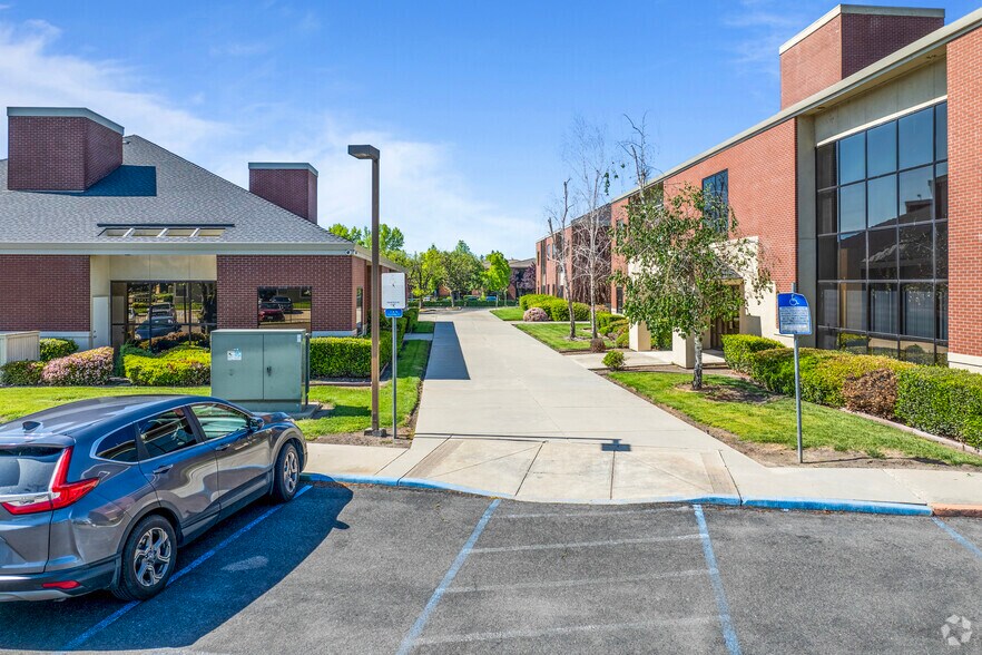 More Photos Of 7488 Shoreline Dr, Stockton Medical For Lease