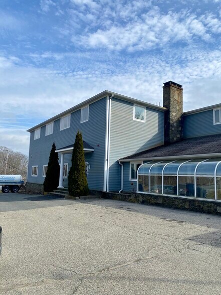 More Photos Of 1 Park Ave, Portsmouth Office For Lease