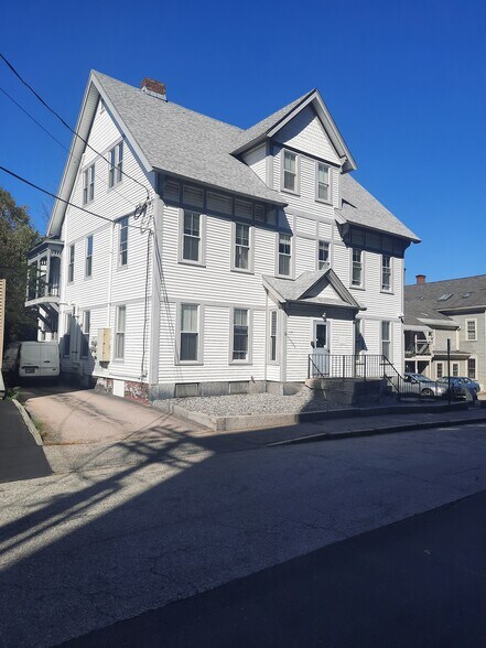Primary Photo Of 4-6 Fayette St, Concord Specialty For Sale