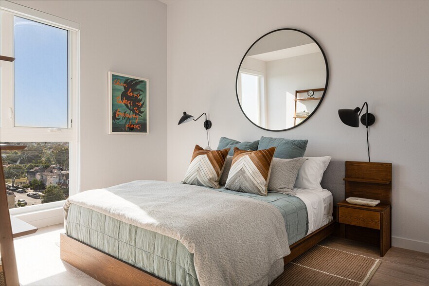 More Photos Of 5935 W Pico Blvd, Los Angeles Apartments For Lease