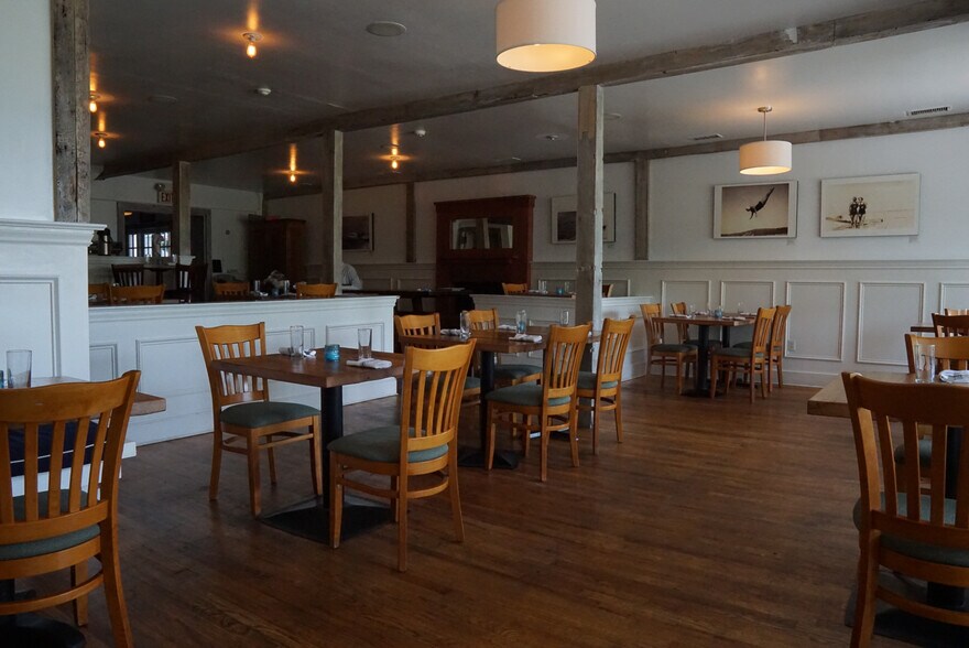 More Photos Of 15 Grand Ave, Shelter Island Heights Restaurant For Sale