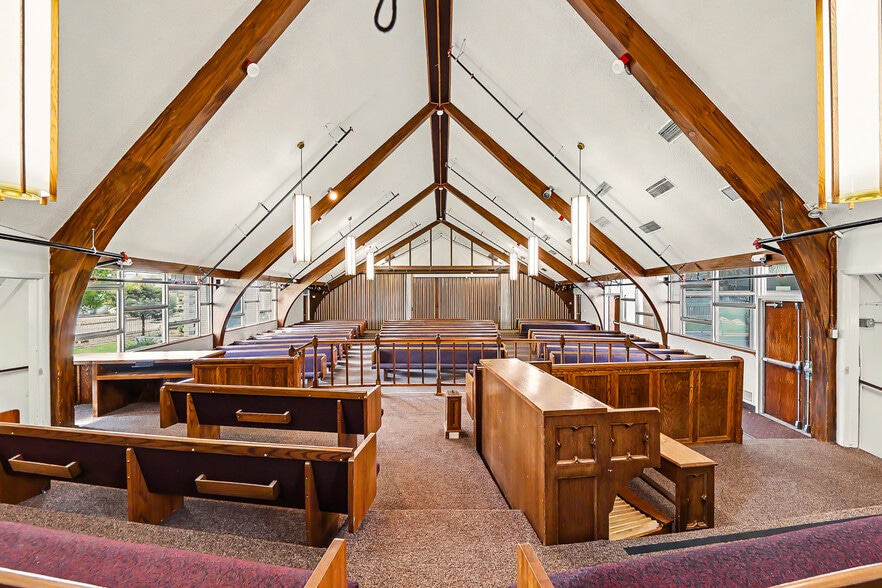 More Photos Of 2401 E Tonopah Ave, North Las Vegas Religious Facility For Sale