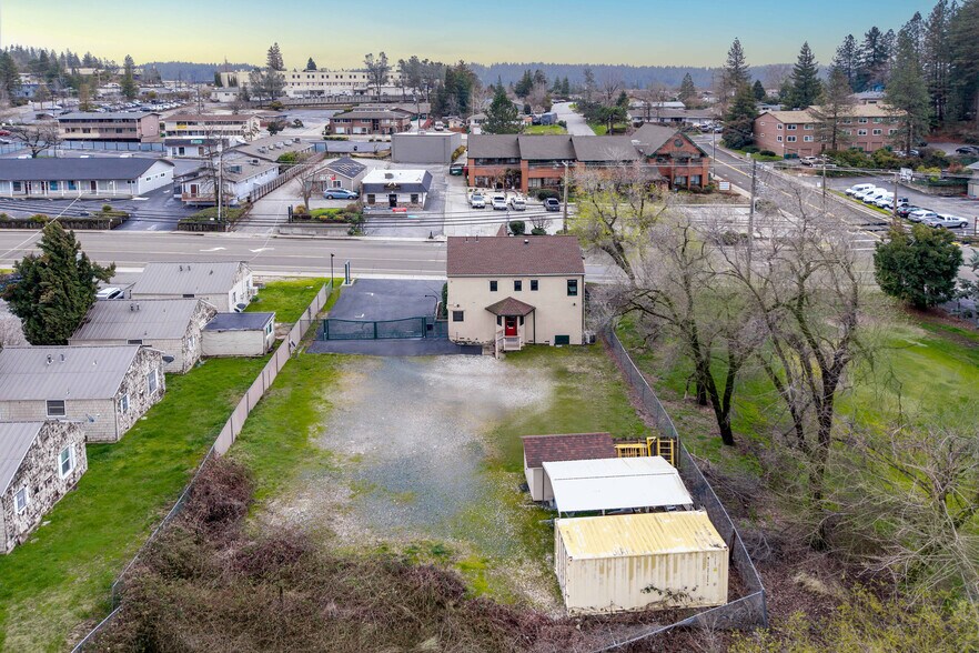 More Photos Of 1072 E Main St, Grass Valley Office For Sale
