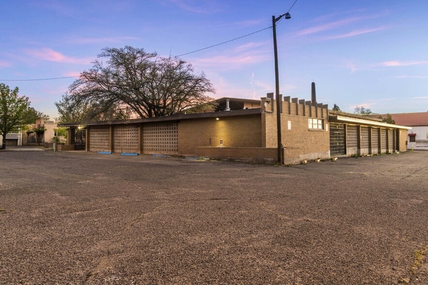More Photos Of 111 University SE Blvd, Albuquerque Specialty For Sale