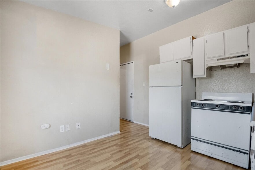 More Photos Of 2520 Ohio Ave, Richmond Apartments For Sale