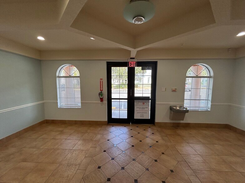 More Photos Of 37914 Daughtery Rd, Zephyrhills Medical For Sale