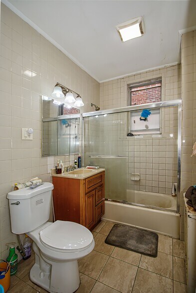 More Photos Of 185 E 59th St, Brooklyn Multifamily For Sale