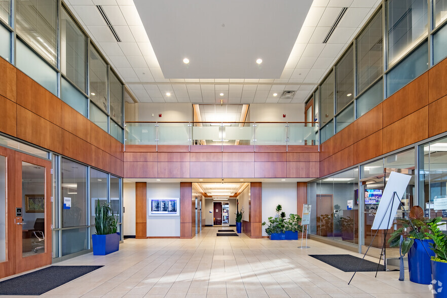 More Photos Of 4030 Smith Rd, Cincinnati Office For Lease