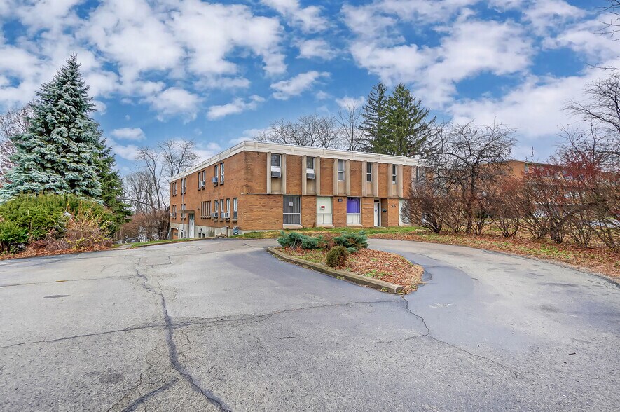 More Photos Of 1106 E High St, Springfield Schools For Sale