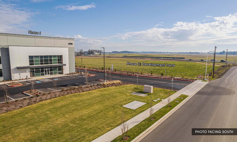 More Photos Of 4510 NW 273rd Ave, Hillsboro Industrial For Lease