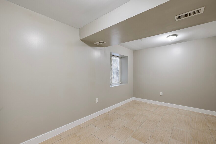 More Photos Of 302 V St NE, Washington Multifamily For Sale