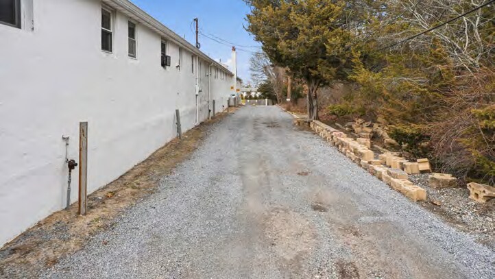 More Photos Of 2201 North Rd, Hampton Bays Apartments For Sale