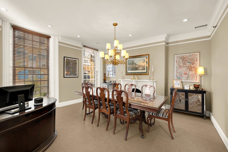 More Photos Of 228 S Washington St, Alexandria Loft Creative Space For Sale