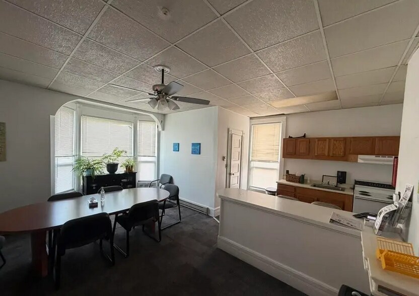 More Photos Of 519 Clinton Ave, Albany Office For Sale
