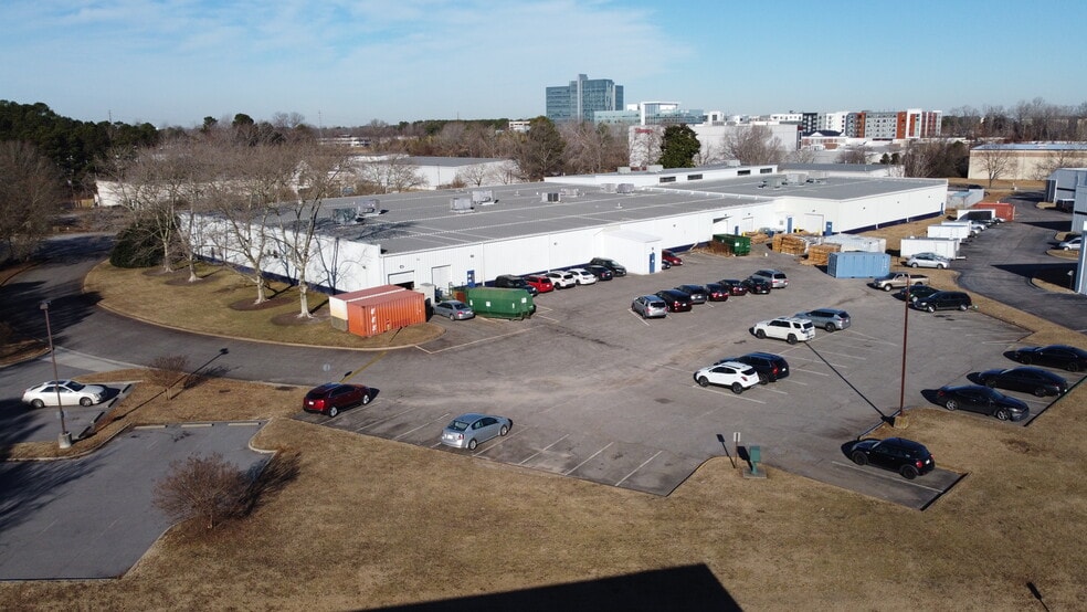 More Photos Of 809 Principal Ct, Chesapeake Manufacturing For Lease