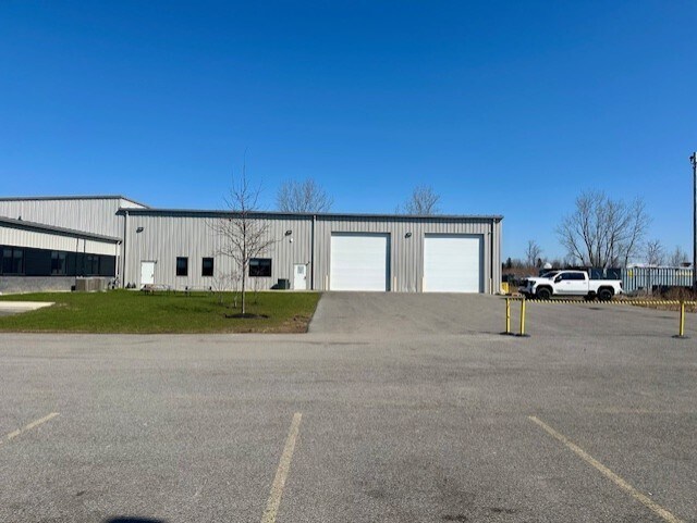 More Photos Of 18 Lancaster Pky, Lancaster Manufacturing For Sale