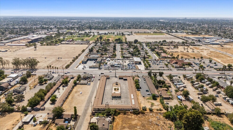 More Photos Of 1010 S Union Ave, Bakersfield Hotel For Sale