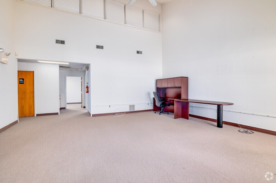 More Photos Of 100-1000 Birchfield Dr, Mount, Mount Laurel Unknown For Lease