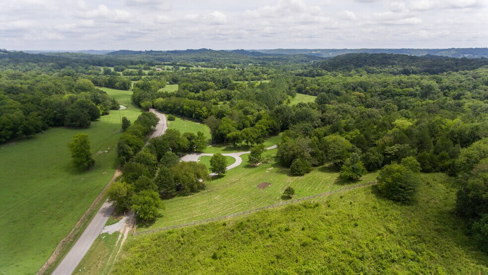 More Photos Of 177 Providence Rd, Fayetteville Specialty For Sale