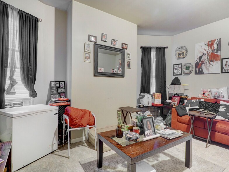 More Photos Of 81 Auburn St, Paterson Apartments For Sale