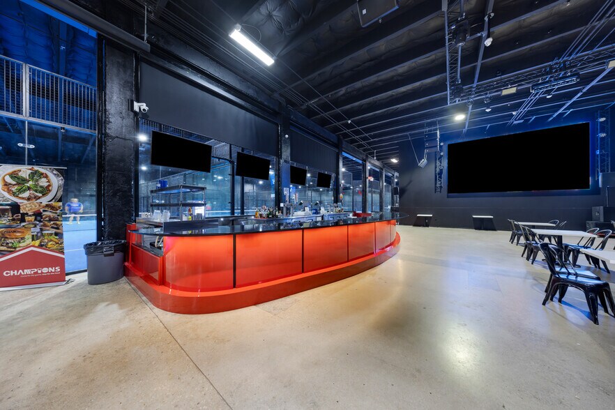 More Photos Of 1360 NW 88th Ave, Doral Bar For Sale