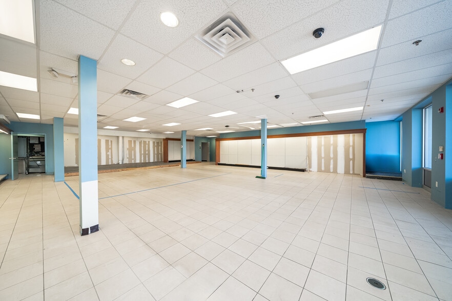 More Photos Of 1481 State Route 23, Butler Storefront For Lease